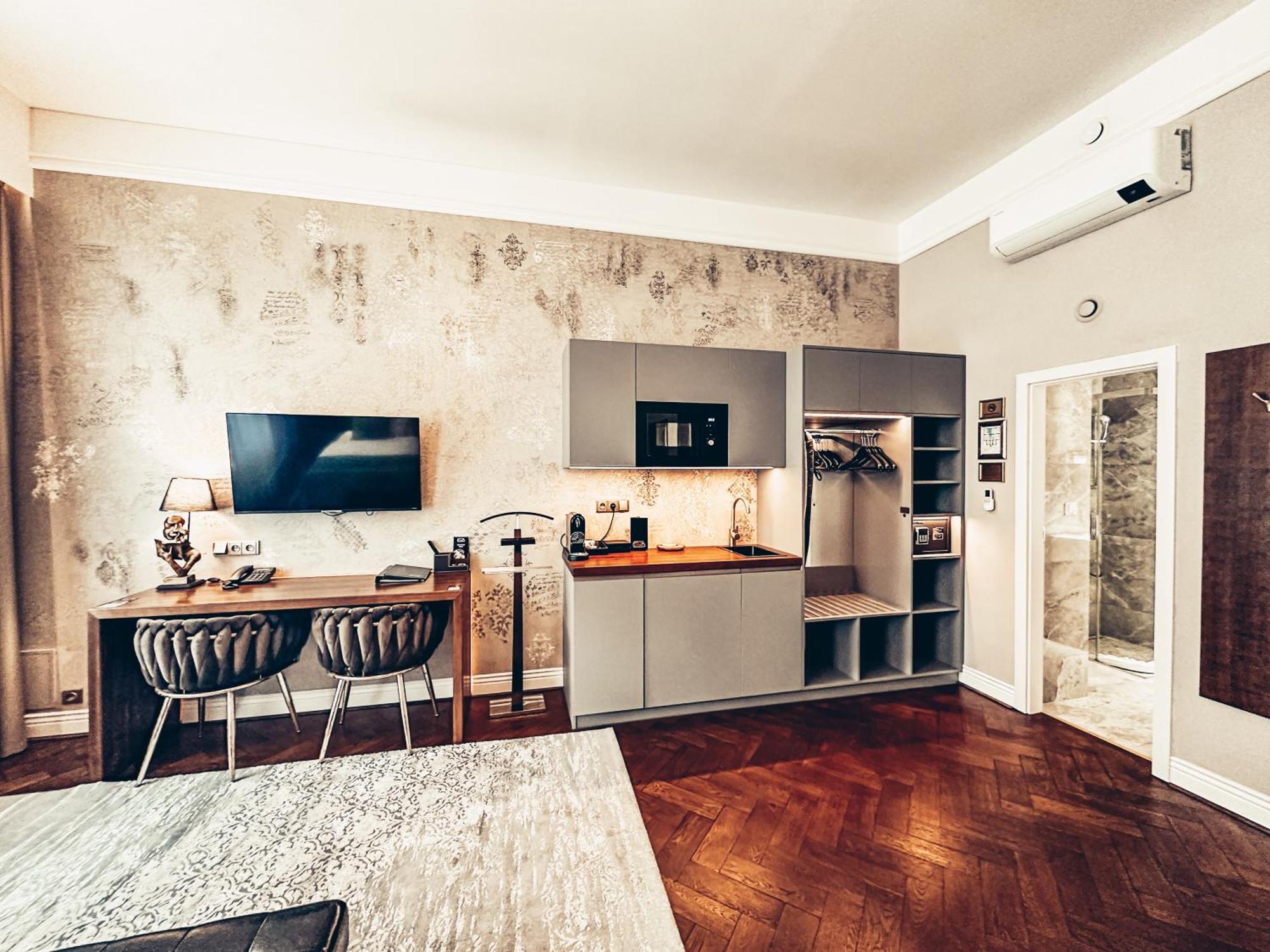 Alfons Boutique Hotel Prague Luaran gambar