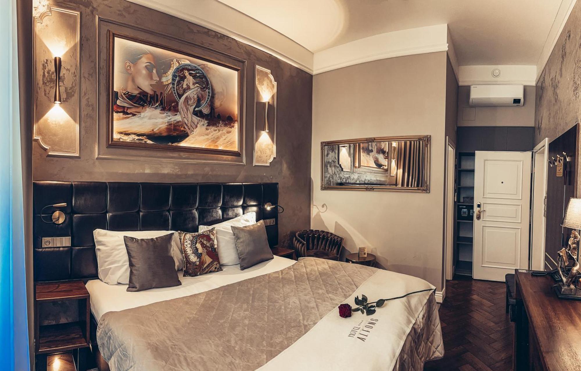 Alfons Boutique Hotel Prague Luaran gambar
